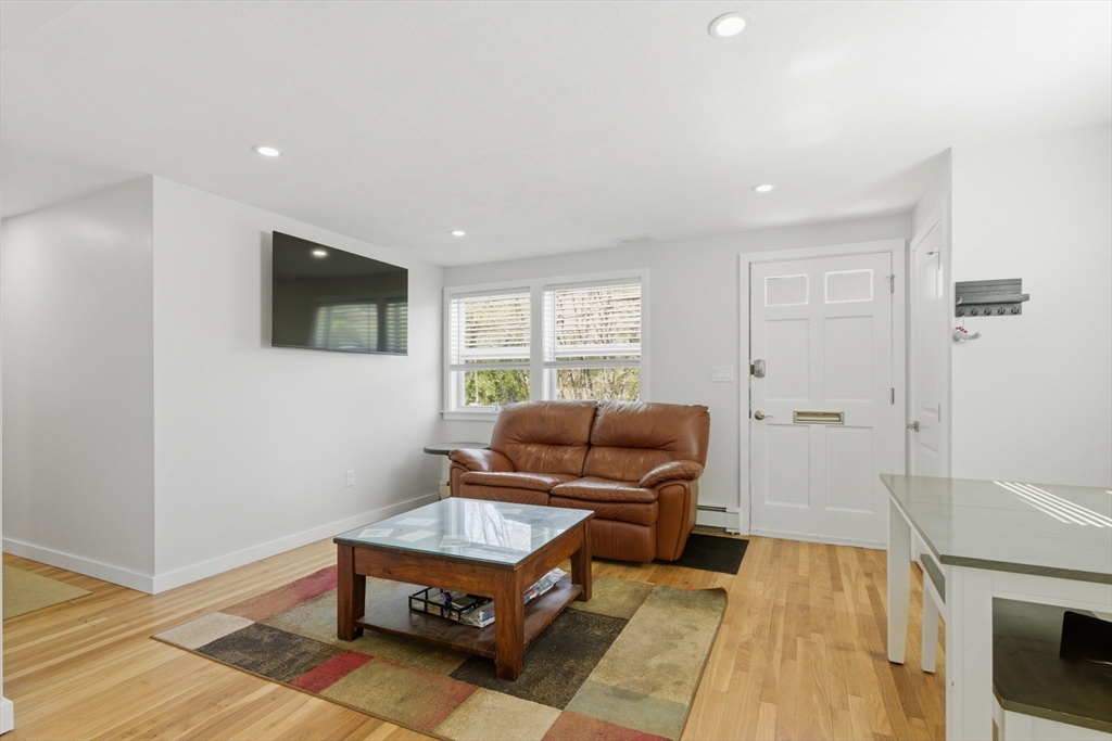 62 Hemenway Road Framingham, MA 01701 - Photo 10 of 24