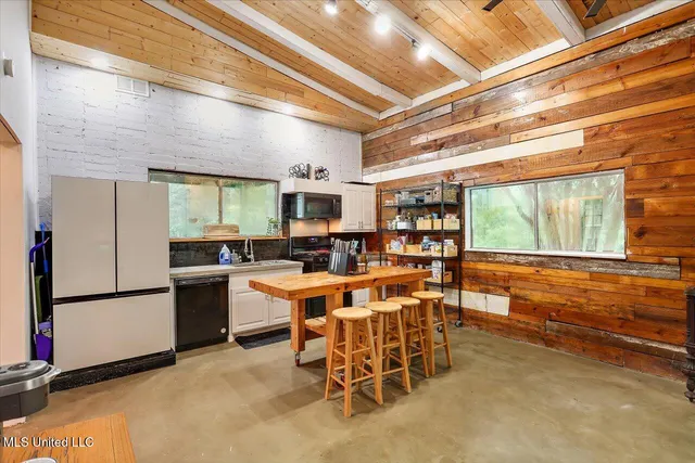 $305,000 | 108 Kimwood Place, Florence, MS 39073