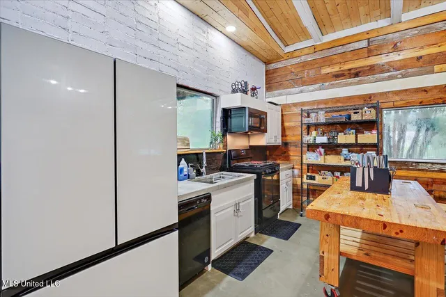 $305,000 | 108 Kimwood Place, Florence, MS 39073