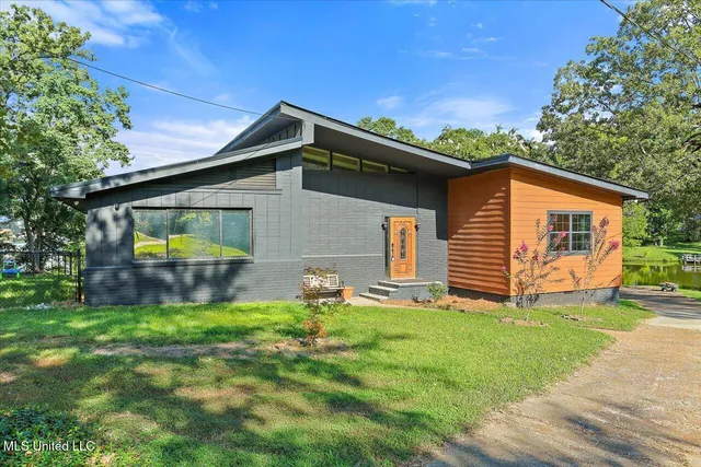 $305,000 | 108 Kimwood Place, Florence, MS 39073