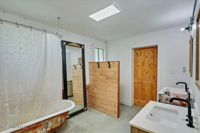 $305,000 | 108 Kimwood Place, Florence, MS 39073