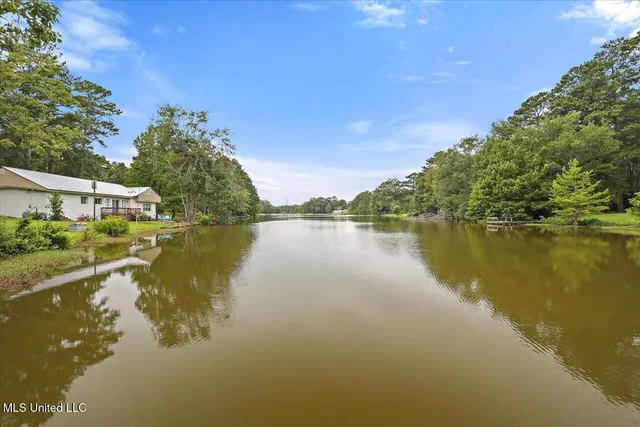 $305,000 | 108 Kimwood Place, Florence, MS 39073