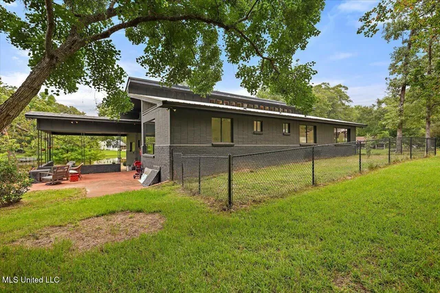 $305,000 | 108 Kimwood Place, Florence, MS 39073