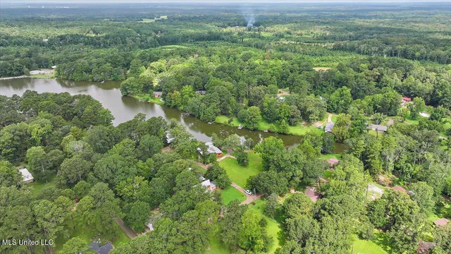 $305,000 | 108 Kimwood Place, Florence, MS 39073