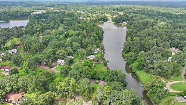 $305,000 | 108 Kimwood Place, Florence, MS 39073