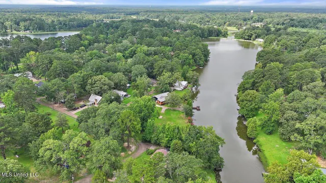 $305,000 | 108 Kimwood Place, Florence, MS 39073