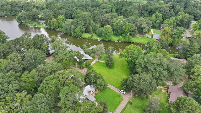 $305,000 | 108 Kimwood Place, Florence, MS 39073