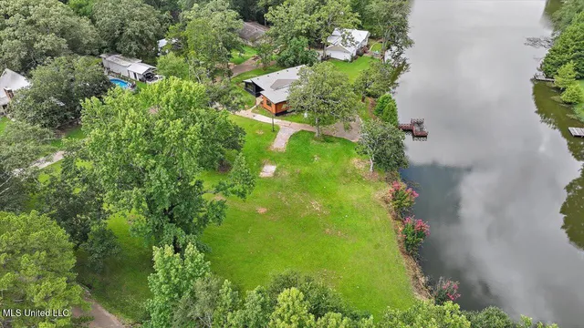 $305,000 | 108 Kimwood Place, Florence, MS 39073