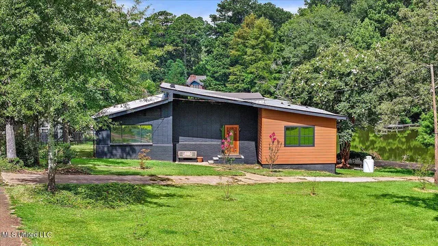 $305,000 | 108 Kimwood Place, Florence, MS 39073