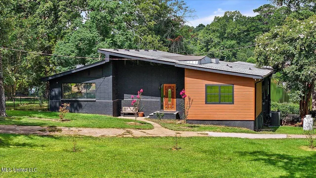 $305,000 | 108 Kimwood Place, Florence, MS 39073