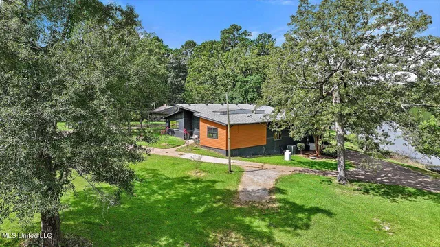 $305,000 | 108 Kimwood Place, Florence, MS 39073