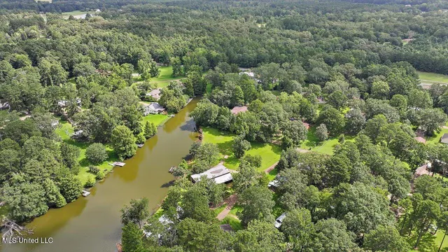 $305,000 | 108 Kimwood Place, Florence, MS 39073