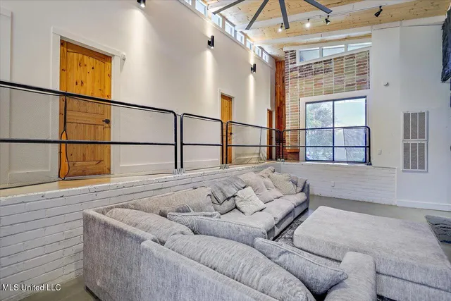 $305,000 | 108 Kimwood Place, Florence, MS 39073