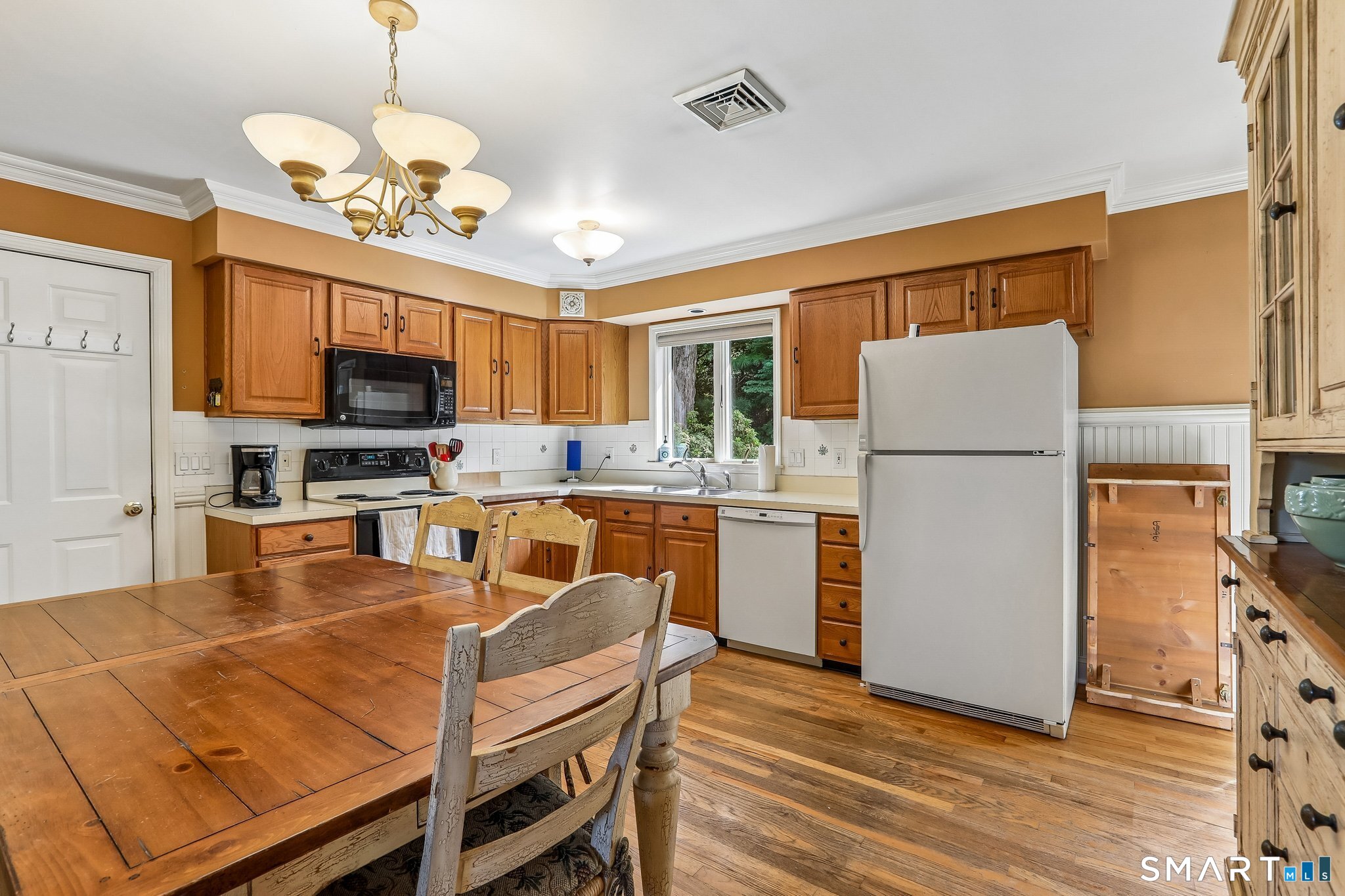 1 Sylvan Road Danbury, CT 06811 - Photo 5 of 25