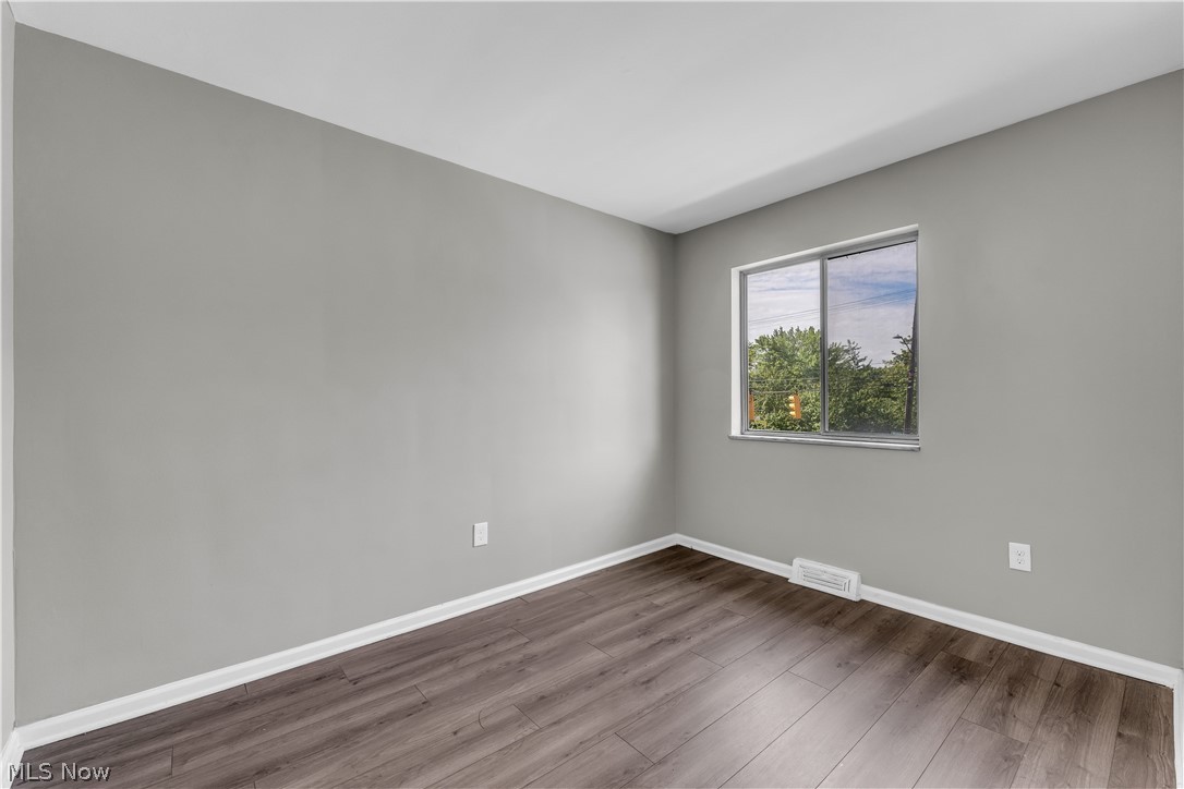 2537 Noble Road, Unit 301 Cleveland Heights, OH 44121 - Photo 13 of 21
