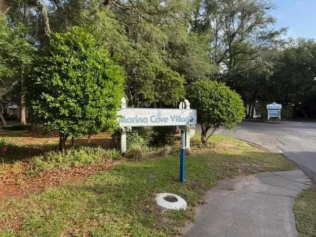 $2,900 | 30 Marina Cove Drive, Niceville, FL 32578