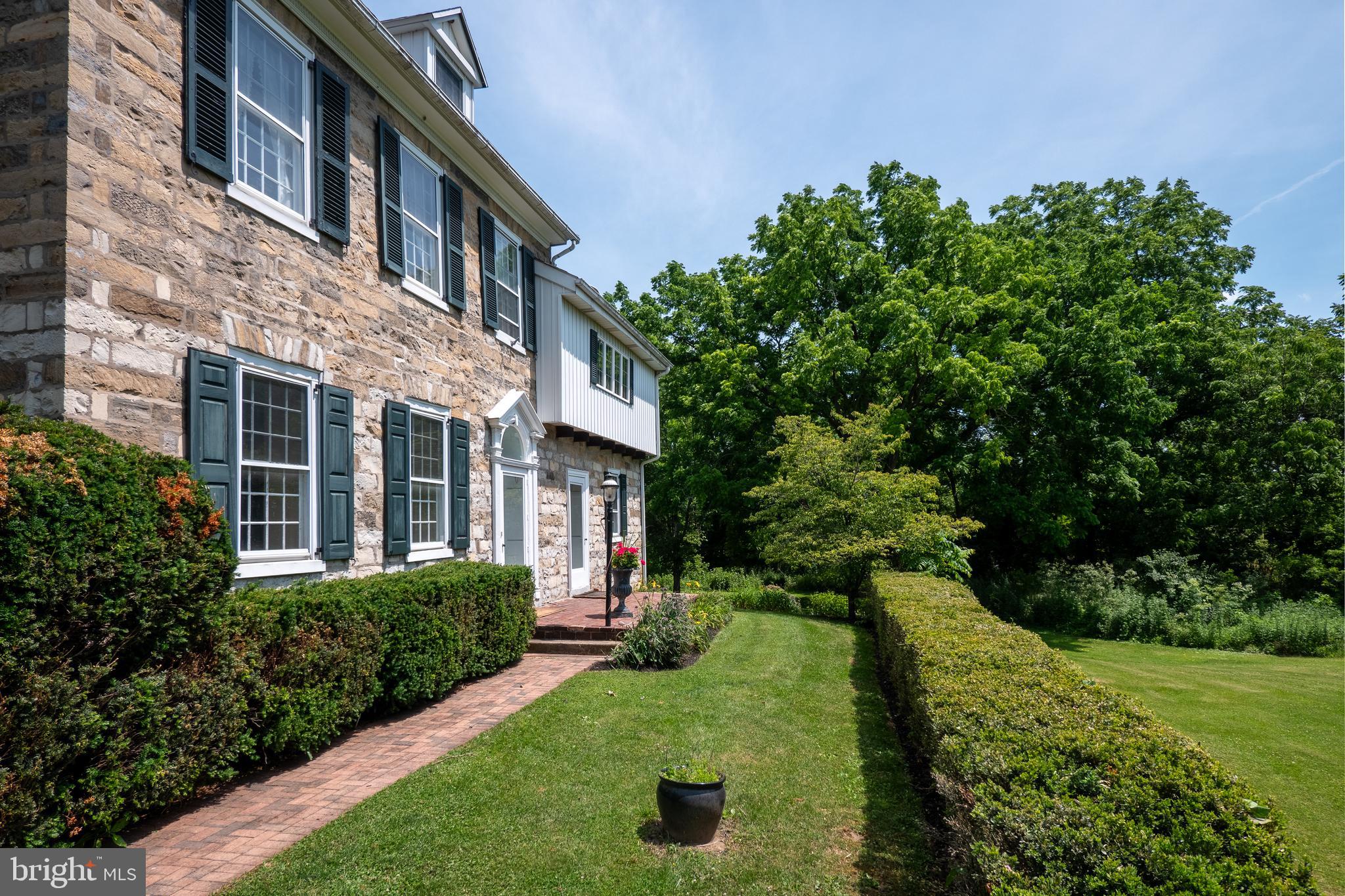 3224 Newburg Road Nazareth, PA 18064 - Photo 11 of 44 Gallery Image 11