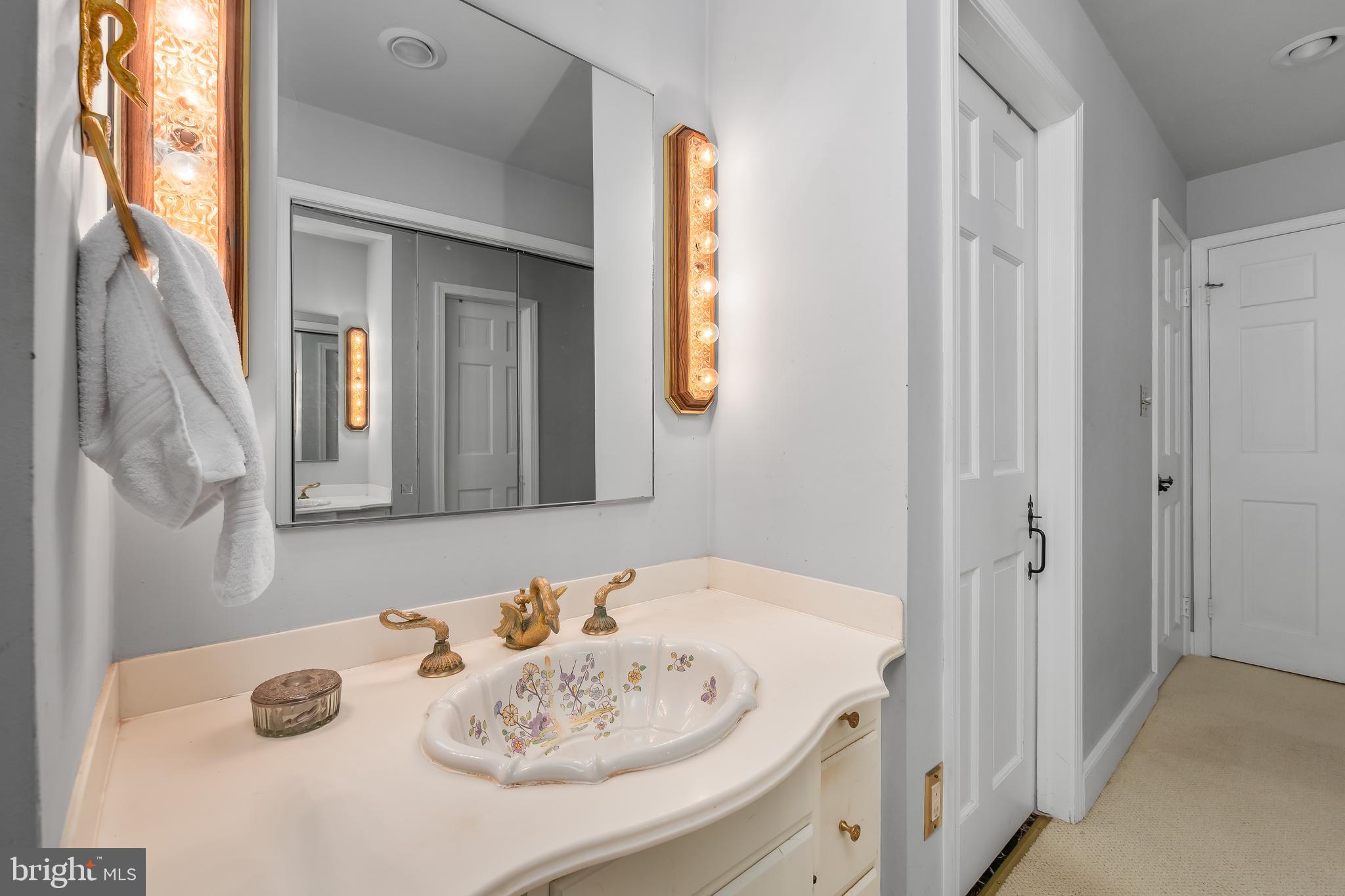 3224 Newburg Road Nazareth, PA 18064 - Photo 36 of 44 Gallery Image 36