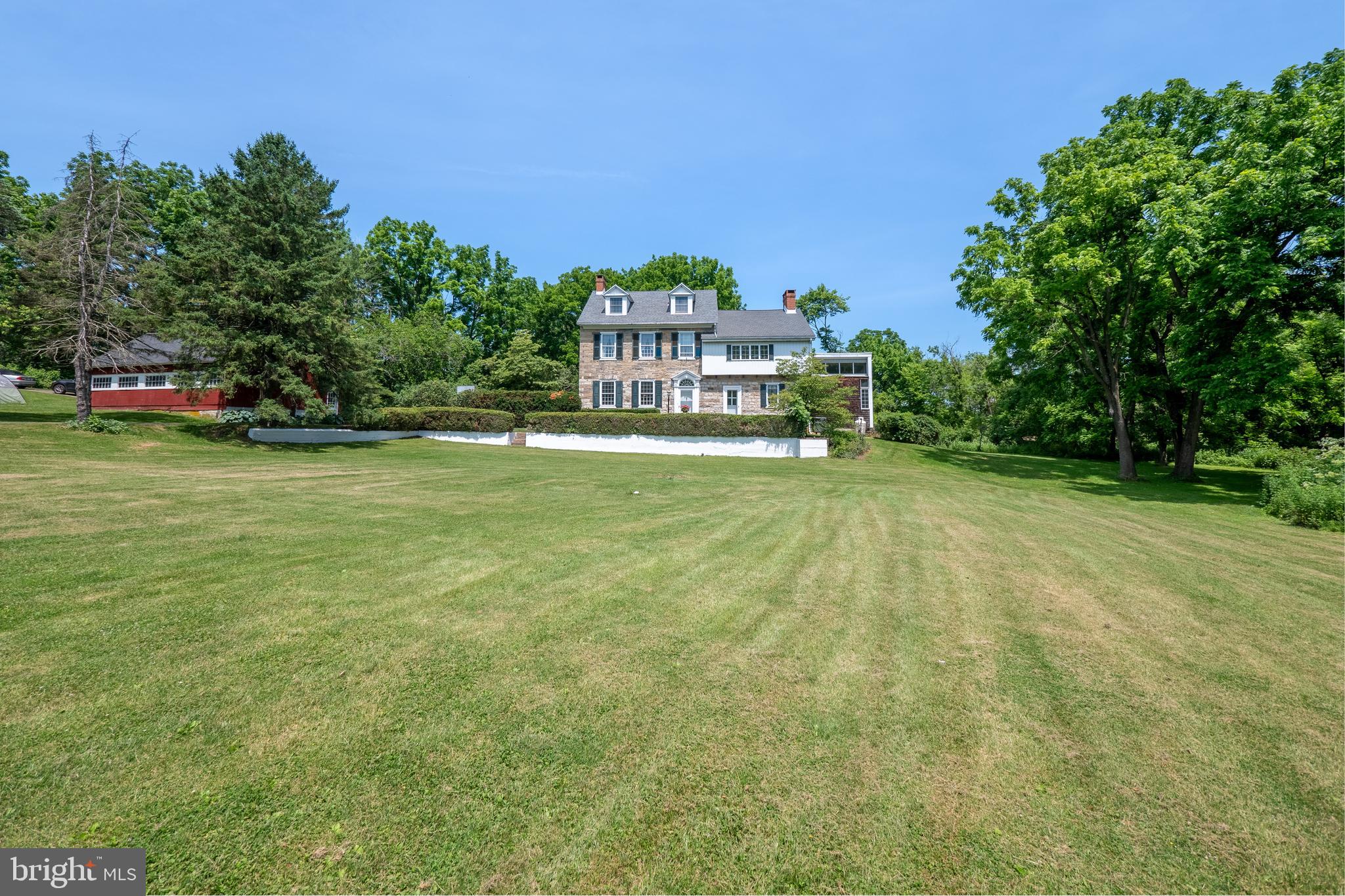 3224 Newburg Road Nazareth, PA 18064 - Photo 10 of 44 Gallery Image 10