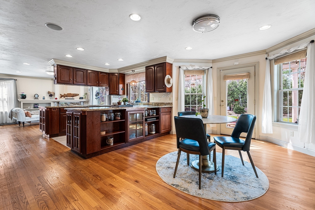 227 Thurber Avenue Attleboro, MA 02703 - Photo 12 of 42