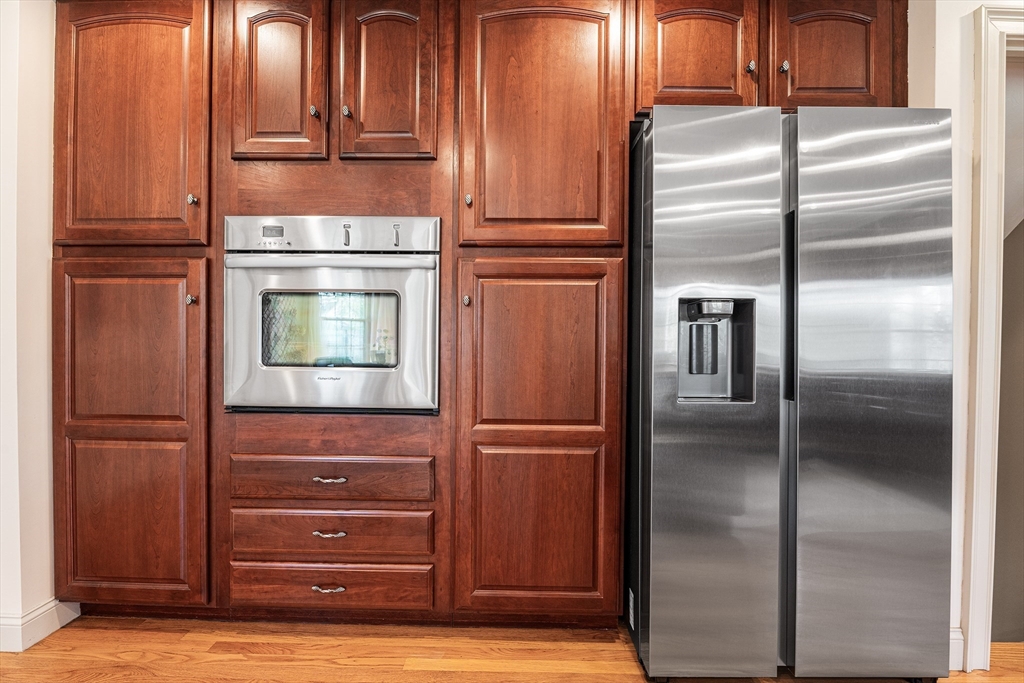 227 Thurber Avenue Attleboro, MA 02703 - Photo 10 of 42