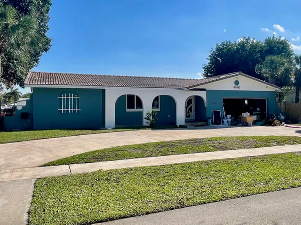 $759,900 | 6160 Southwest 14th Street, Plantation, FL 33317