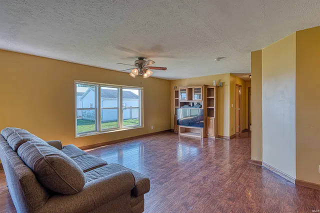 $277,999 | 3288 Smith Road, Boonville, IN 47601