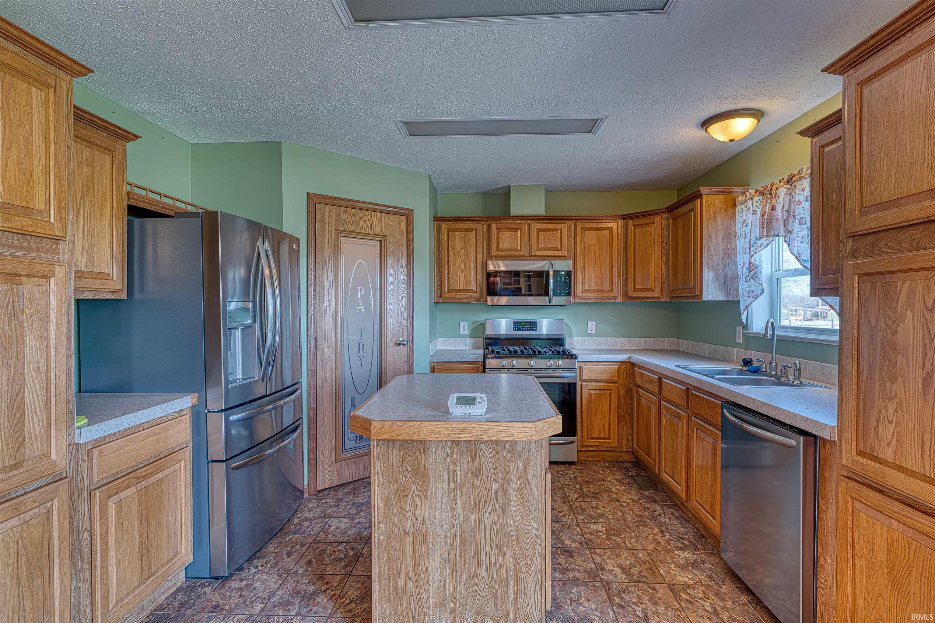 3288 Smith Road Boonville, IN 47601 - Photo 10 of 35