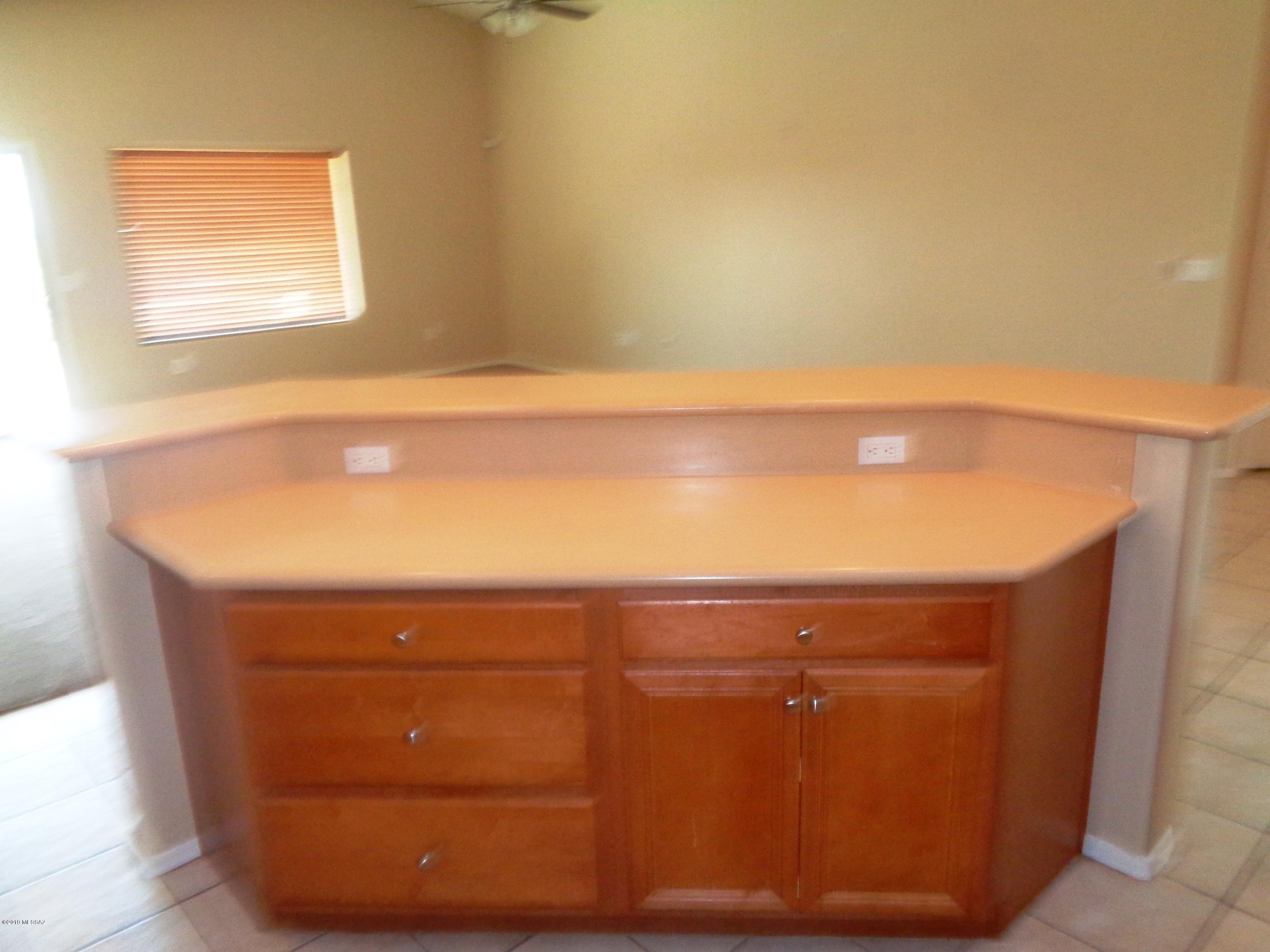 554 South Stone Bench Road Vail, AZ 85641 - Photo 8 of 41 Gallery Image 8