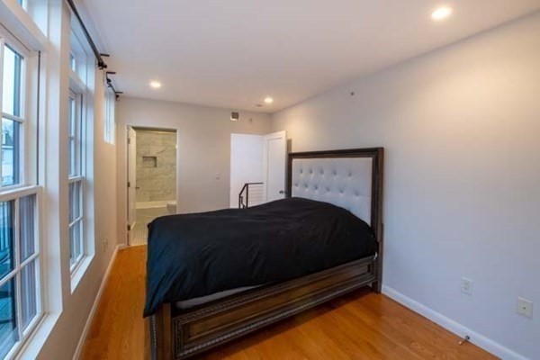 57 Kelly Road Cambridge, MA 02139 - Photo 19 of 29 Gallery Image 19
