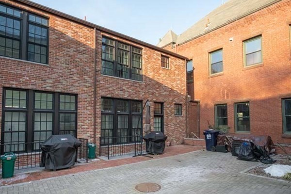 57 Kelly Road Cambridge, MA 02139 - Photo 3 of 29 Gallery Image 3