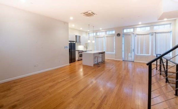 57 Kelly Road Cambridge, MA 02139 - Photo 9 of 29 Gallery Image 9