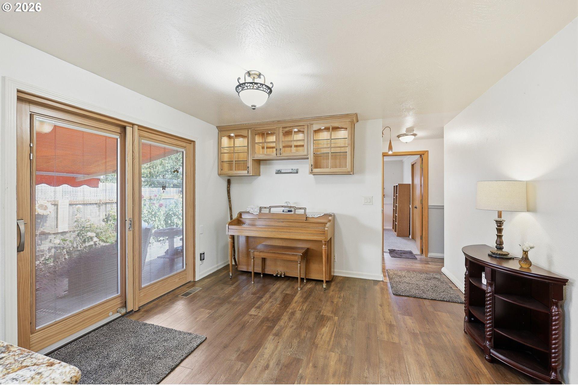 632 Nicholas Drive Springfield, OR 97477 - Photo 17 of 40 Gallery Image 17