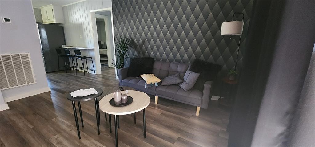 3339 Simmons Street, Unit 8 Houston, TX 77004 - Photo 5 of 11