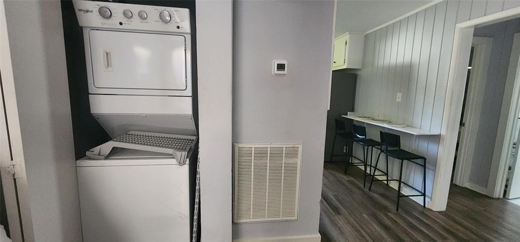 3339 Simmons Street, Unit 8 Houston, TX 77004 - Photo 8 of 11