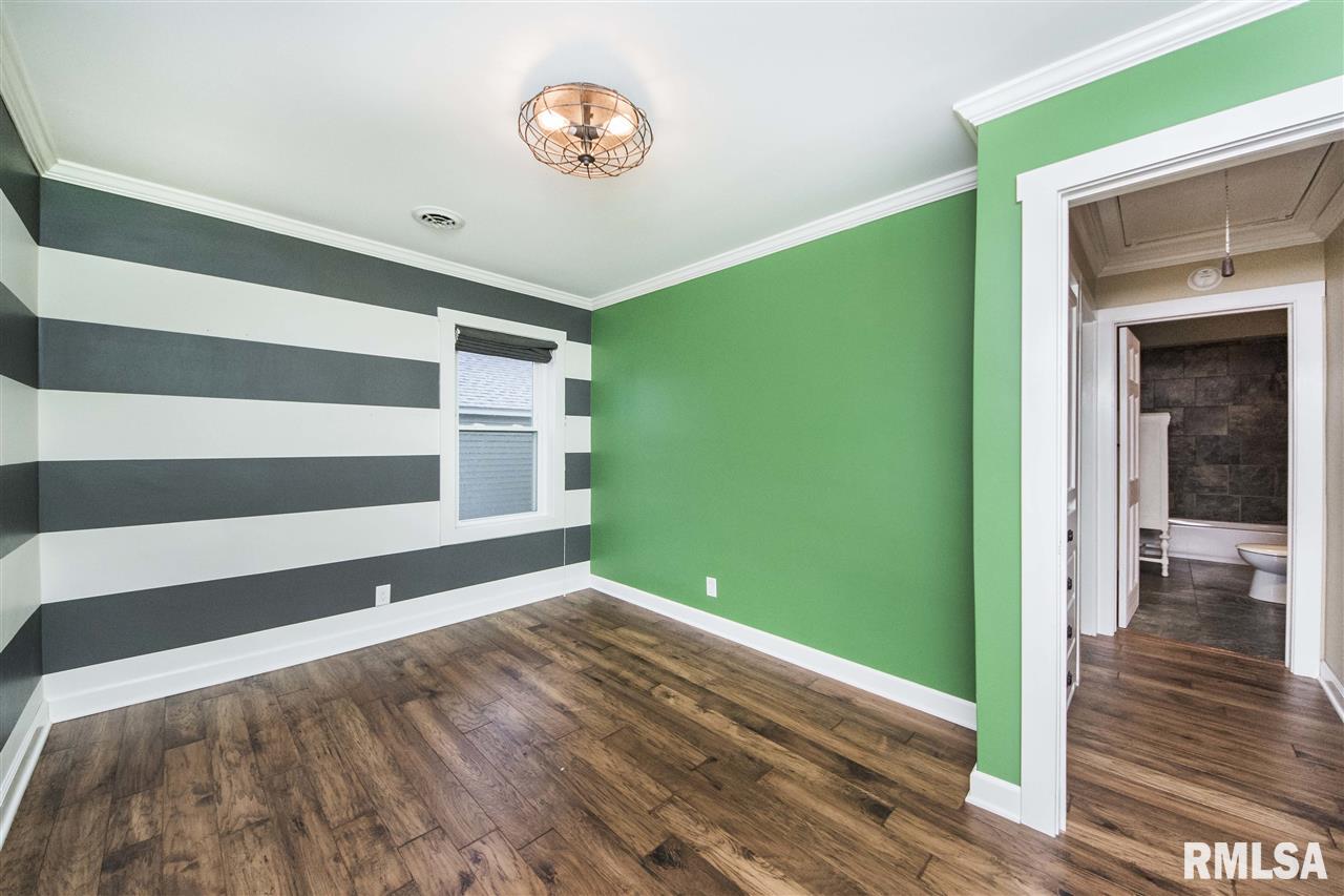 501 Jackson Street Washington, IL 61571 - Photo 20 of 36 Gallery Image 20