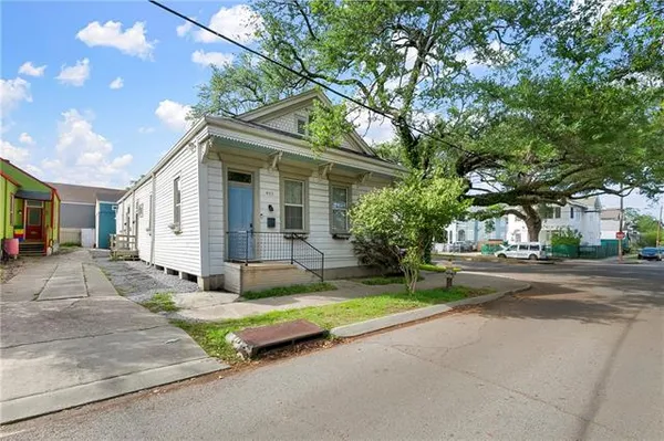 $1,700 | 401 South Pierce Street, New Orleans, LA 70119