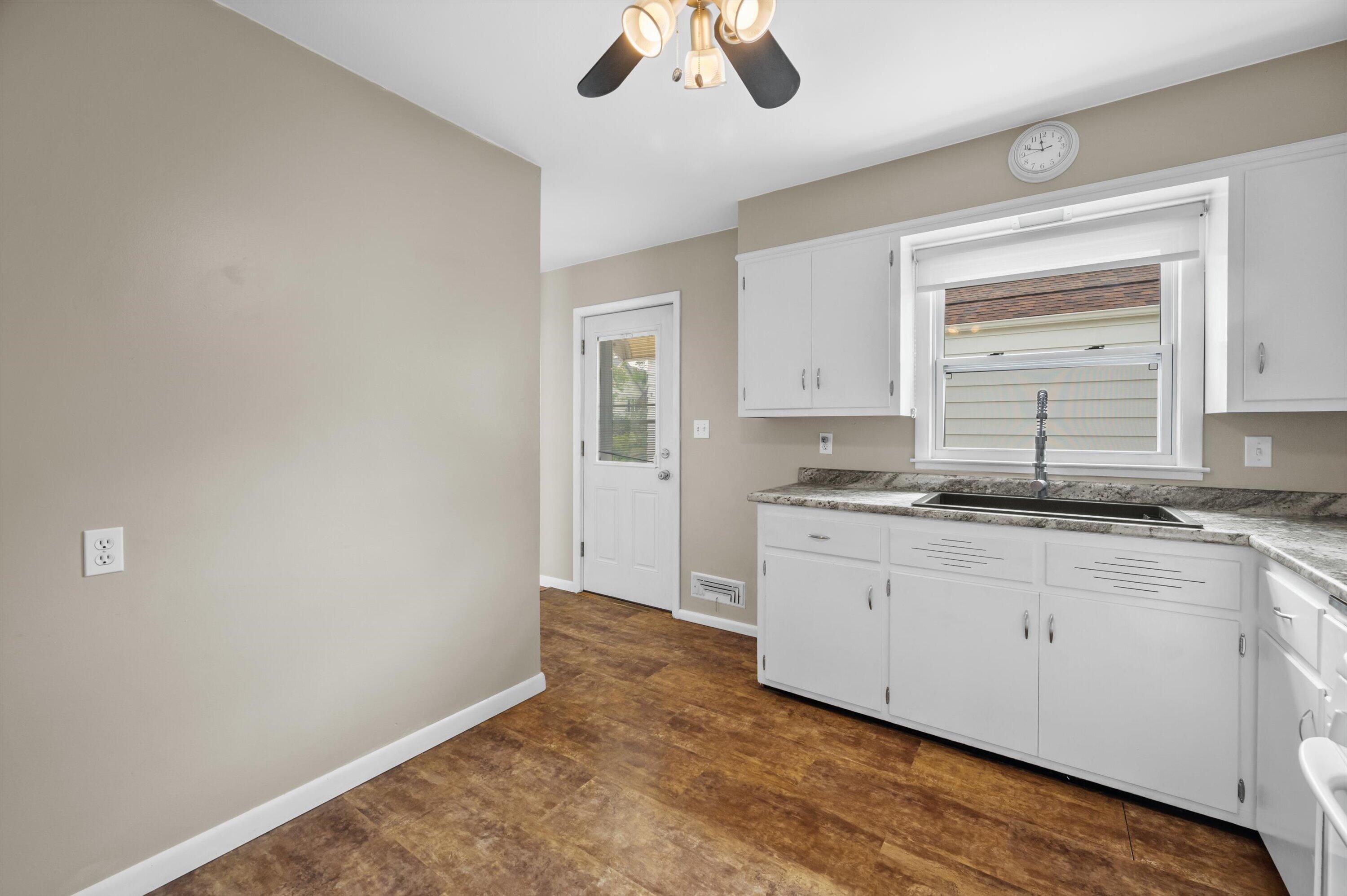 12723 West Colfax Place Butler, WI 53007 - Photo 7 of 35 Kitchen