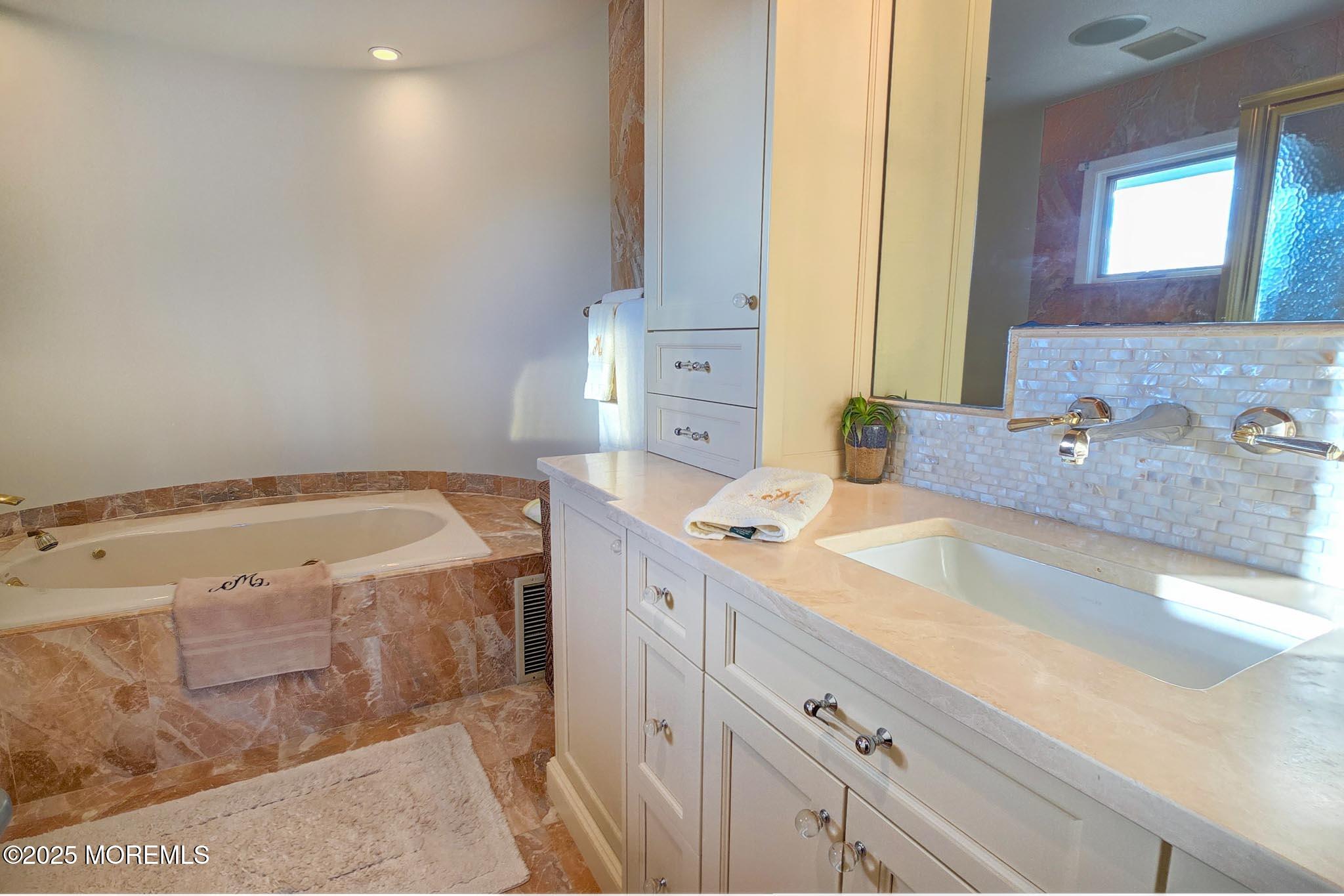 292 Dutchmans Point Road Mantoloking, NJ 08738 - Photo 31 of 99 39