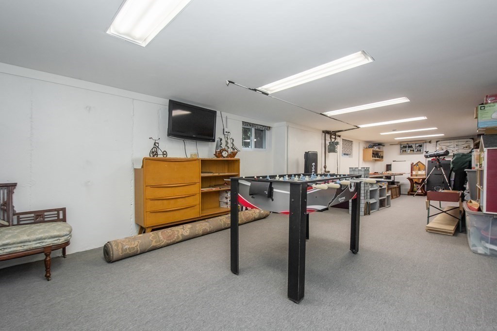 52 Hickory Road Norwood, MA 02062 - Photo 30 of 39 Gallery Image 30