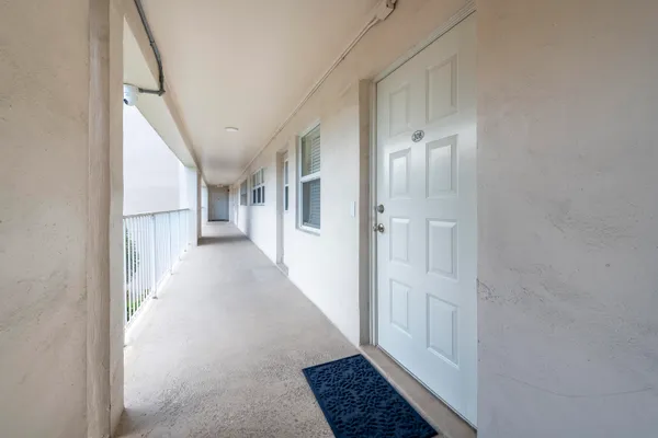 $200,000 | 2651 South Course Drive, Unit 308, Pompano Beach, FL 33069
