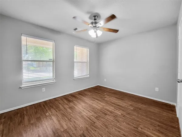 $1,875 | 5439 Aloe Avenue, Baytown, TX 77521