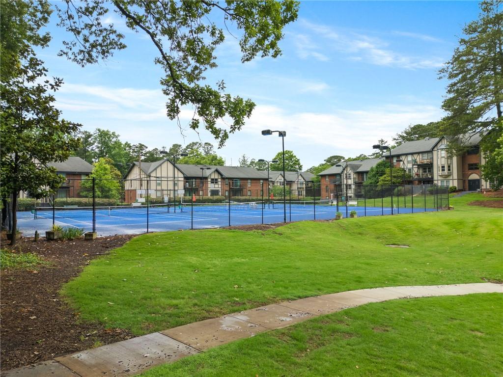 6851 Roswell Road, Unit H26 Atlanta, GA 30328 - Photo 40 of 49 a view of a garden