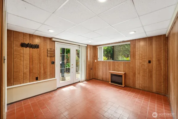 $1,600 | 9533 Lake Shore Boulevard Northeast, Unit A, Seattle, WA 98115