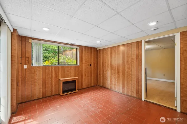 $1,600 | 9533 Lake Shore Boulevard Northeast, Unit A, Seattle, WA 98115