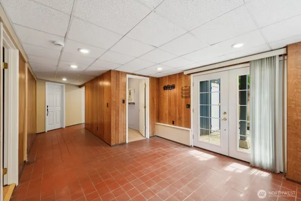 $1,600 | 9533 Lake Shore Boulevard Northeast, Unit A, Seattle, WA 98115