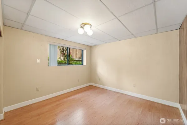 $1,600 | 9533 Lake Shore Boulevard Northeast, Unit A, Seattle, WA 98115