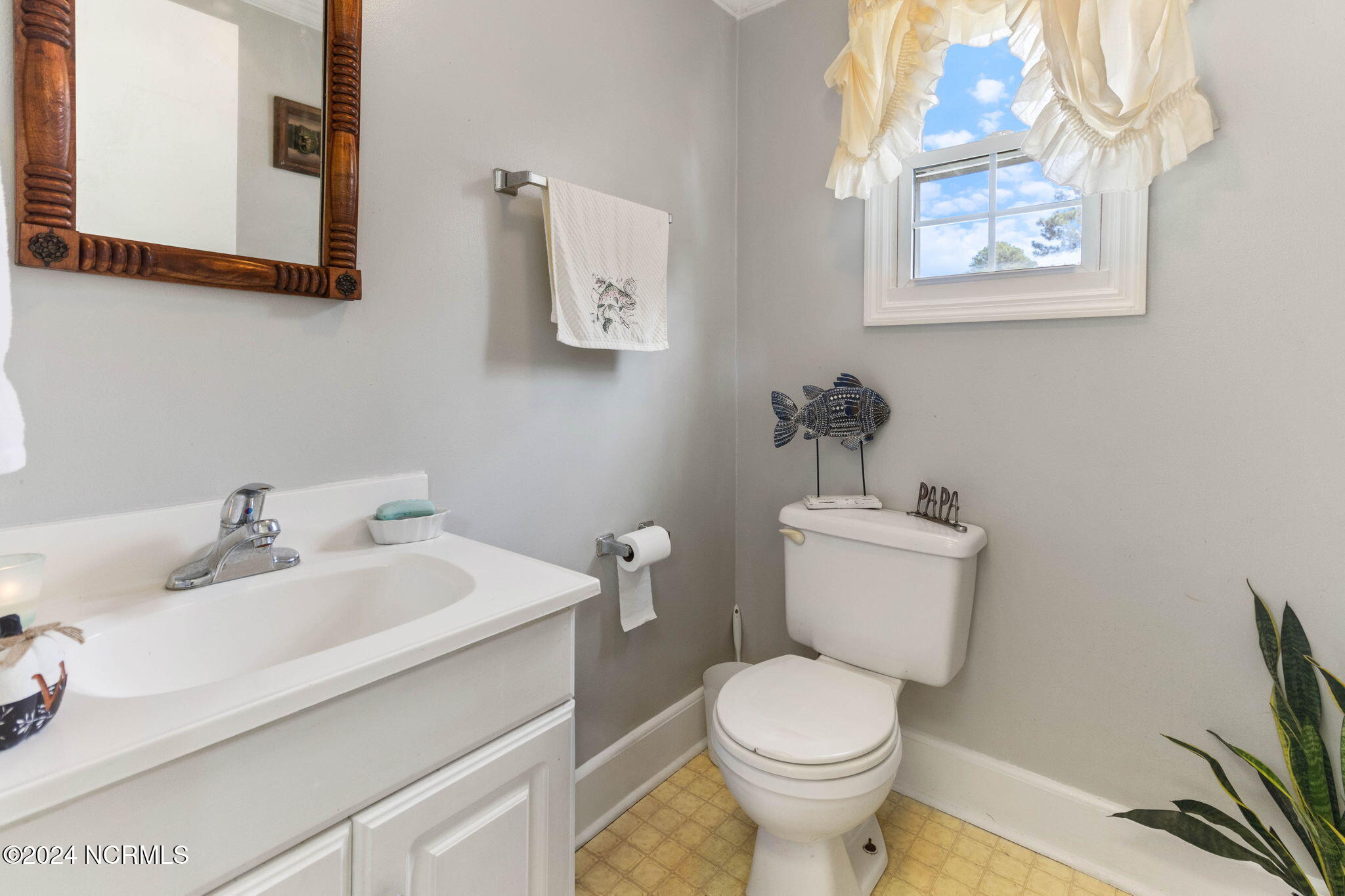 5750 Highway 903 Ayden, NC 28513 - Photo 22 of 25 17-web-or-mls-IMG_5259RE