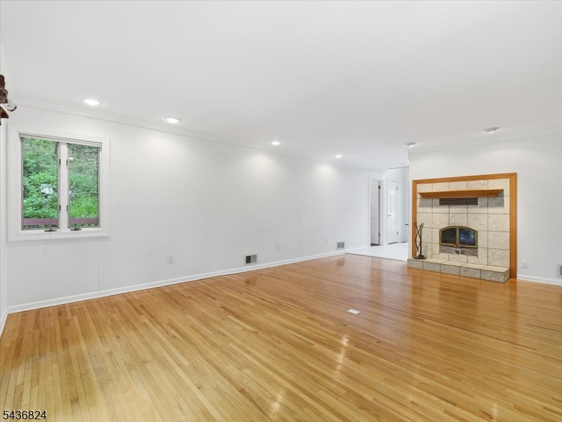 1079 Hoffman Road Bridgewater, NJ 08807 - Photo 12 of 50