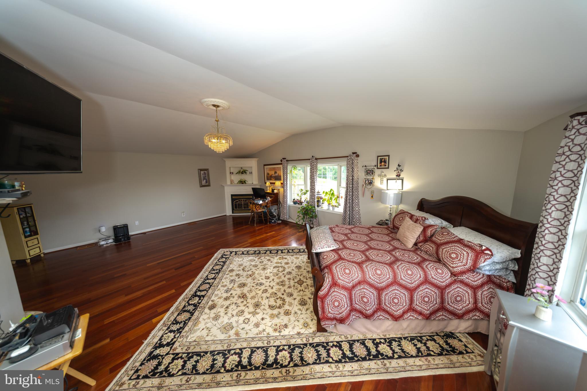 4179 Fiery Run Road Linden, VA 22642 - Photo 16 of 80 Primary Bedroom Suite